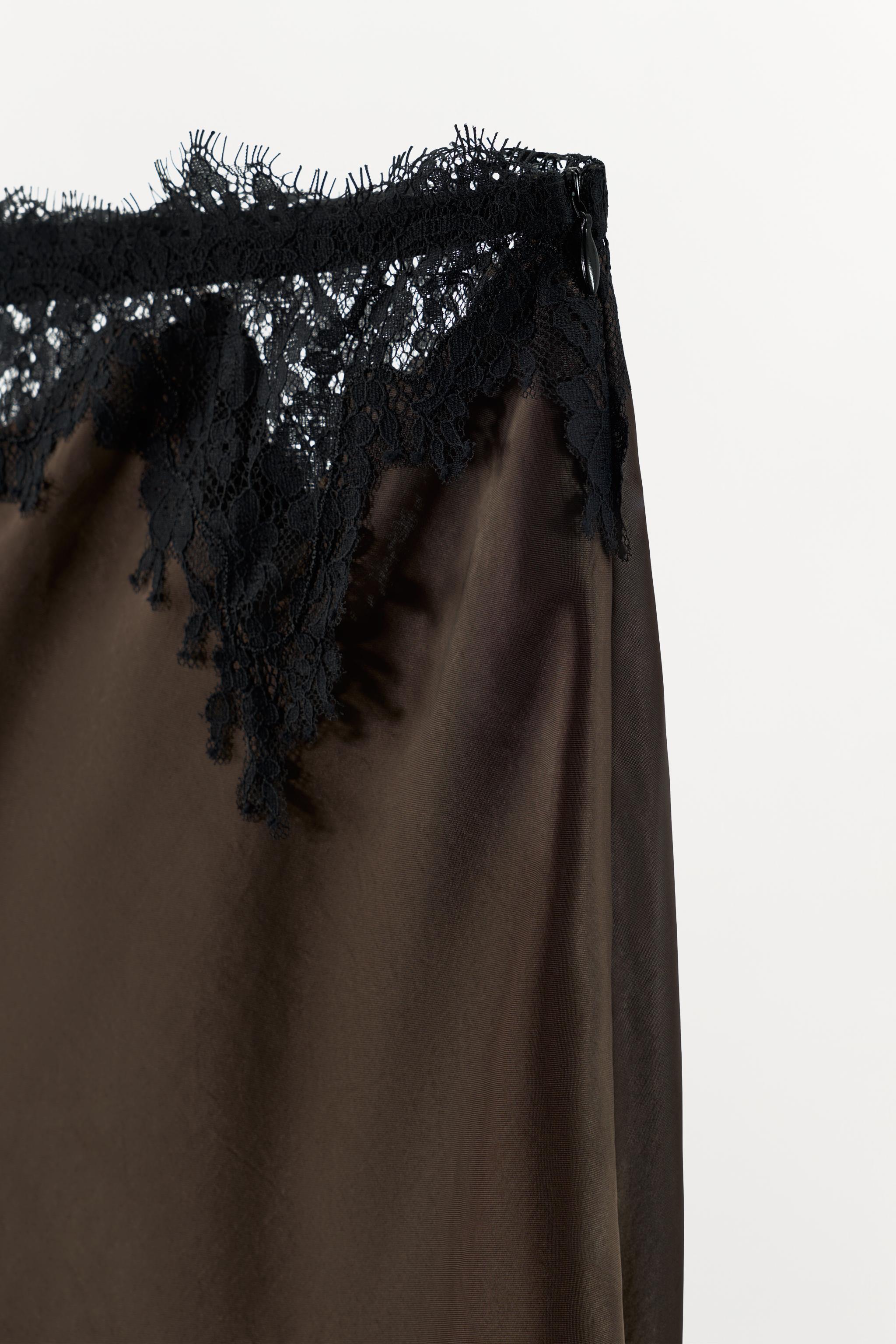 SATIN EFFECT LACE SKIRT